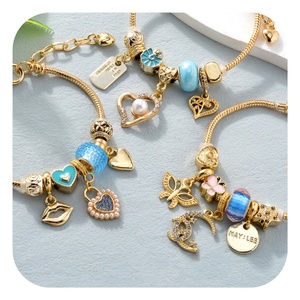 Joyería de Moda, Brazalete Ajustable de Acero Inoxidable con Zirconia en Forma de Corazón Chapado en Oro de 18k para Mujer - Product Image 1