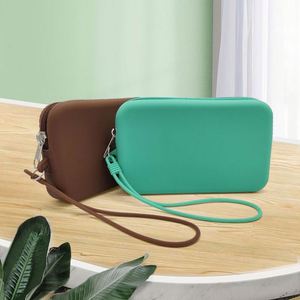 Sac de rangement souple en silicone imperméable de haute qualité pour cartes de crédit, cartes de visite et voyages - Product Image 6