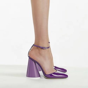 Talons blocs pompe personnalisés pour femmes avec bride arrière, chaussures à talons hauts bout pointu pour femmes, <span class=keywords><strong>escarpins</strong></span> violets à talons épais brevet - Product Image 5