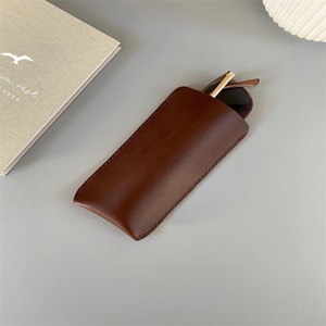 Étui à lunettes en cuir PU réglable à porter en bandoulière, étui à lunettes portable pour les voyages en plein air, sac de rangement pour lunettes de soleil - Product Image 4