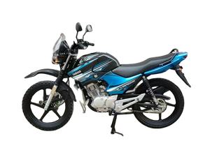 Motocyclette Yamaha <span class=keywords><strong>Tenshin</strong></span> 125cc - une moto tout-terrain capable de transporter des passagers et du fret. - Product Image 1