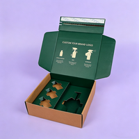 Boîte d'expédition en carton ondulé personnalisée. Papier kraft rose pour boîtes d'expédition de vêtements, boîtes d'emballage en papier kraft avec logo personnalisé