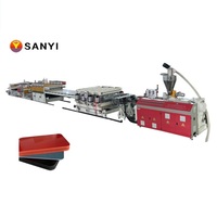 Ligne de production complète WPC PVC PE Bois Plastique Plancher Panneaux de salle de bain Panneaux d'armoires faisant la machine Noyau Vis Feuille Profil