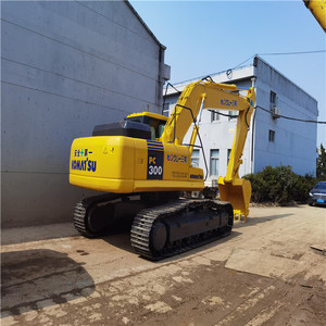 รถขุดตีนตะขาบ Komatsu PC300-7 มือสอง พร้อมเอกสารครบถ้วน เครื่องจักรก่อสร้างสำหรับงานหนัก - Product Image 3