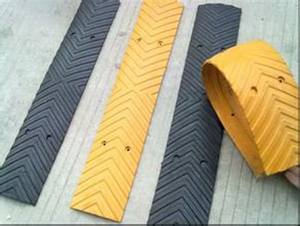 गर्म बिक्री अच्छी गुणवत्ता पीले काले राजमार्ग 1 मीटर रबर गति कूबड़ और टक्कर के लिए बिक्री - Product Image 6