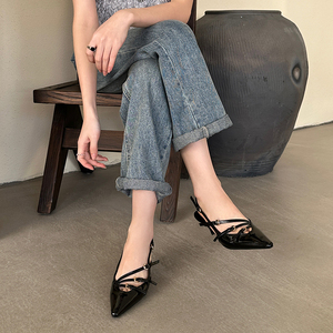 Sandalias de tacón alto de aguja con hebilla y diseño de punta para mujer, colección Primavera/Verano 2025 - Product Image 4