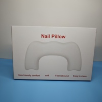 Almohada de Mano Plegable de Esponja y Cuero PU en Forma de U Personalizable al por Mayor 2024 para Manicura Profesional en Salón de Uñas