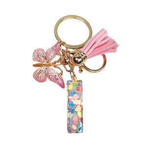 Llaveros <span class=keywords><strong>de</strong></span> Resina con Letras Iniciales <span class=keywords><strong>de</strong></span> la A a la Z, Colgante <span class=keywords><strong>de</strong></span> Mariposa, Borlas, Llaveros con Letras Iniciales del Alfabeto con Purpurina Rosa para Bolsos - Product Image 4