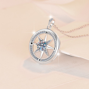 Collar con colgante de Estrella del Norte de Plata de Ley 925 para mujer con disco y Brújula de moissanita de color D de 1 Ct-regalo perfecto - Product Image 3