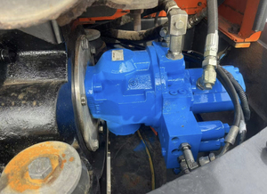 รถขุด DOOSAN DH55 5.5 ตัน มือสอง เครื่องยนต์ยันม่าร์ ปั๊มไฮดรอลิก Doosan Mottrol วาล์ว KYB ชั่วโมงการใช้งานต่ำ สภาพ 90% ปี 2023 พร้อมวิดีโอ - Product Image 6
