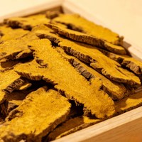 Racine entière de Coptis Chinensis séchée, matière première naturelle à base de plantes chinoises