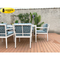 Meubles de patio modernes de luxe table et chaises de jardin ensemble de salle à manger d'extérieur en aluminium