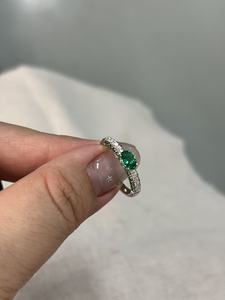 แหวนเงินแท้ S925 ประดับพลอยเพาะเลี้ยงจาก UM Jewelry เหมาะสำหรับสวมใส่ทุกวัน งานแต่งงาน งานหมั้น และเป็นของขวัญในงานฉลองครบรอบ - Product Image 6
