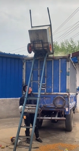 परिवहन सामग्री निर्माण के लिए स्वचालित इलेक्ट्रिक बाल्टी लिफ्ट मशीन - Product Image 5