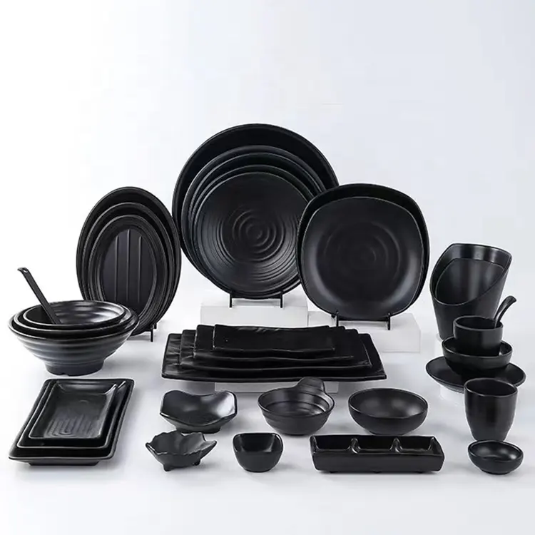 Черные столовые тарелки в японском стиле для ресторана, суши, индивидуальные наборы тарелок из меламина