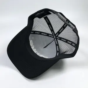 หมวกกีฬาตาข่ายผ้าฝ้าย5แผง,หมวกกีฬาสีดำแบบกำหนดเองพิมพ์ภายใน3D โลโก้เย็บปักถักร้อยหมวก Trucker ธรรมดา
