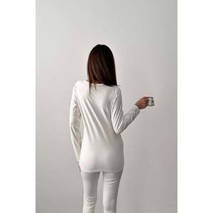 Combinaison thermique pour femmes en blanc cassé en vente en gros - Product Image 1