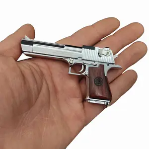 Pistola en miniatura de Águila del desierto, modelo de arma, juego al aire libre con balas, 1:3, 2023