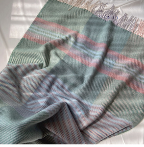 Mode Style coréen couleur unie noir et blanc hommes hiver <span class=keywords><strong>écharpe</strong></span> silencieux unisexe Long grand chaud filles <span class=keywords><strong>cachemire</strong></span> cou <span class=keywords><strong>écharpe</strong></span>s - Product Image 5