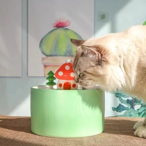 Fontaine à eau pour animaux de compagnie en céramique en forme de champignon, fontaine à eau automatique pour chat, électrique, design champignon rouge - Product Image 1