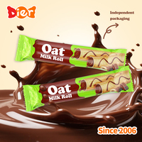 Vente en gros de bonbons Marque privée personnalisée Biscuits halal croustillants Bâton Avoine Lait Chocolat Rouleau Soufflé Gaufrette Biscuit OEM/ODM