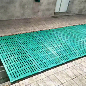 Piso de listones TOP BMC verde para cerdos, cabras y ovejas, con tabla de drenaje de estiércol, 1100x600 - Product Image 1