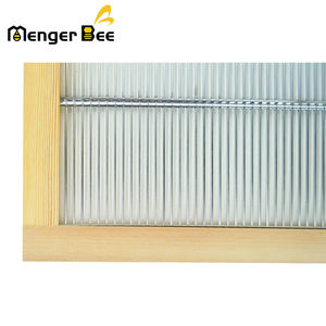 เครื่องมือสำหรับเลี้ยงผึ้งทำจากเหล็กกัลวาไนซ์และไม่รวมราชินีไม้ซึ่งมีสี่ด้านผูกติดอยู่กับเครื่องมือเลี้ยงสัตว์ - Product Image 2