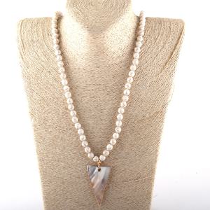 Collar personalizado de moda para mujer, collar de piedra turquesa blanca Natural, collar con colgante de Cruz de Flecha de cuerno de concha Irregular - Product Image 5