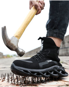 מגפי בטיחות קלים של JIEFU לעובדים נעלי עבודה נוחות עם בוהן פלדה לגברים - Product Image 6