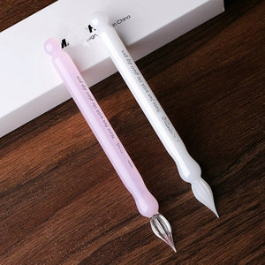 <span class=keywords><strong>Penna</strong></span> Calligrafica Sottile dal Design Creativo 2026, <span class=keywords><strong>Penna</strong></span> per Disegno Artistico, <span class=keywords><strong>Penna</strong></span> Decorativa per Firma, Logo Personalizzato, Colori e Confezione Personalizzabili, <span class=keywords><strong>Penna</strong></span> in Vetro per Scrittura - Product Image 5
