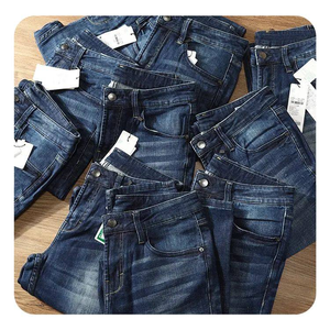 Jeans sur mesure pour hommes en denim de coton délavé, coupe ample, jambe large, style streetwear, grandes tailles, échantillons fournis par le fabricant - Product Image 6