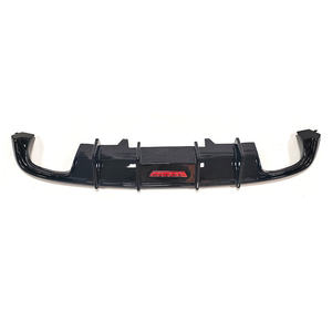 Veidt pour <span class=keywords><strong>Audi</strong></span> <span class=keywords><strong>A4</strong></span> S4 Bec d'échappement arrière B9 Modifié Style <span class=keywords><strong>Cabriolet</strong></span> avec lumières Noir brillant Bec d'échappement arrière à quatre sorties - Product Image 1