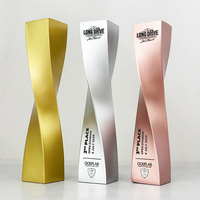 Nouveaux Trophées Créatifs Irréguliers Or Argent Bronze 2026 – Design Personnalisé, Trophée en Résine Plaqué Or