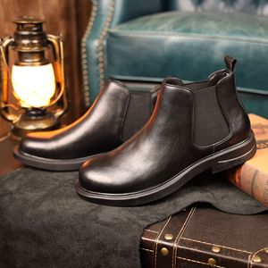 2026 Men's Genuine Leather Anti-Slip Black Cowhide Boots Mid-Top Soft Sole Short Boots Thick Sole - Product Image 3