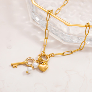 Collier pendentif cœur en or plaqué pour femme, bijoux tendance, chaîne électroplaquée 18 carats, collier clavicule, automne hiver - Product Image 4