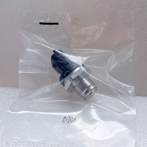 Sensore di Pressione Carburante Common Rail di Alta Qualità 1800 Bar 0281006018 per Mazda BT50 <span class=keywords><strong>Pickup</strong></span> <span class=keywords><strong>Ford</strong></span> <span class=keywords><strong>Ranger</strong></span> Everest - Product Image 2
