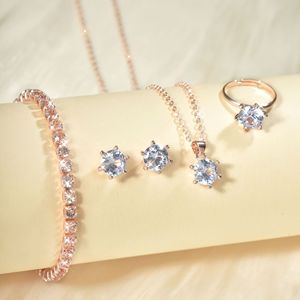 Set di Gioielli in Zirconia 2026 per Donne, 4 <span class=keywords><strong>Pezzi</strong></span> con Orecchini a Perno, Anello, Bracciale e Collana con Motivo a <span class=keywords><strong>Otto</strong></span> Cuori e Frecce - Product Image 6