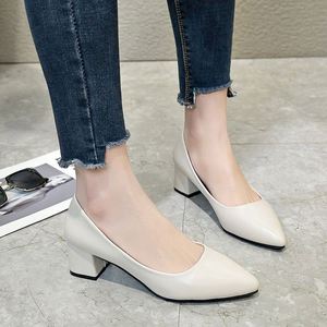 2024 Women's Leisure Pointy Walking Shoes - Product Image 4