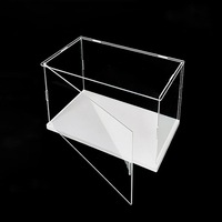 Vitrine et présentoir modernes en acrylique transparent avec base blanche, protection anti-poussière, écologiques, pour objets de collection