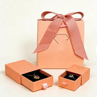 Boîte à bijoux carrée portable en velours rose, haut de gamme, écologique, recyclable, pour bagues, colliers, pendentifs, accessoires de luxe, articles d'épicerie