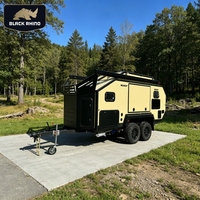Caravane tout-terrain robuste avec toilettes, essieu tandem, capacité 6 personnes