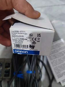 오므론 E3S-CT11 2M 투광형 광전 센서 30m 장거리 IP67 금속 하우징 DC <span class=keywords><strong>3</strong></span>선식 NPN PNP 전환 가능 - Product Image 6