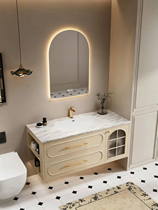 Meuble de salle de bain mural personnalisé avec vasque intégrée en pierre de Keramin importée de style crémeux, miroir encadré et lavabo courbé à chaud - Product Image 2