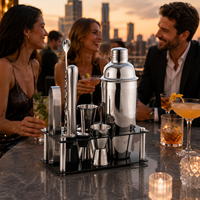 Ensemble de shaker à cocktails en acier inoxydable 9 pièces avec support en acrylique, outils de bar Cobbler, doseur, passoire, pilon, becs verseurs, kit de barman