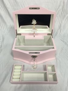 Boîte à bijoux musicale rose ballerine de luxe avec serrure pour femmes et filles - Product Image 1