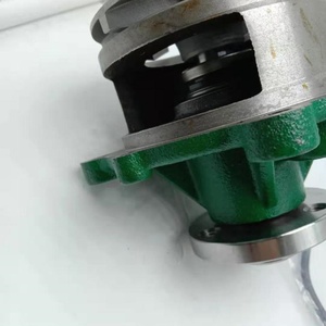 Bomba de Agua para Motor OEM D6D D6E D7E VOE20726092, Bomba para Excavadora EC210B 20726092 - Product Image 4
