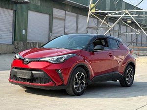 <span class=keywords><strong>Toyota</strong></span> C-HR 2.0L NA essence SUV CVT version Deluxe <span class=keywords><strong>2021</strong></span> d'occasion, faible kilométrage, traction avant, conduite à gauche - Product Image 2