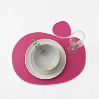 Set de table contemporain en similicuir PU écologique, imperméable et anti-taches, idéal pour hôtels et restaurants, 44*30cm