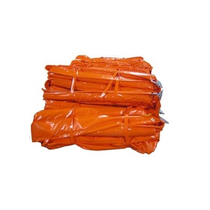 แผงกั้นน้ำแบบลอยตัว PVC แบบกำหนดเองสำหรับการควบคุมน้ำท่วมในท่าเรือ ทะเล การควบคุมการรั่วไหลของน้ำมัน การควบคุมมลพิษ - Product Image 3
