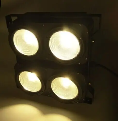 हॉट सेलिंग 4EYE 4X100W COB LED ब्लाइंडर लाइट DMX DJ पार्टी ऑडियंस स्टेज लाइट कूल+वार्म व्हाइट 2in1